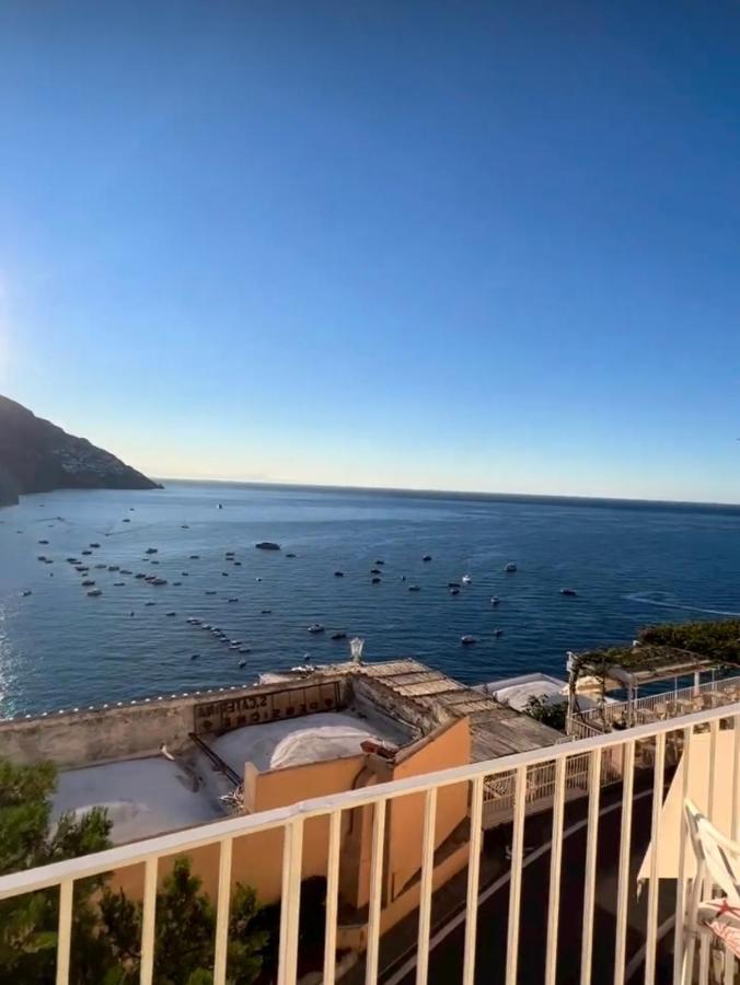 Queen View Apartment - No Kitchen Positano Bagian luar foto