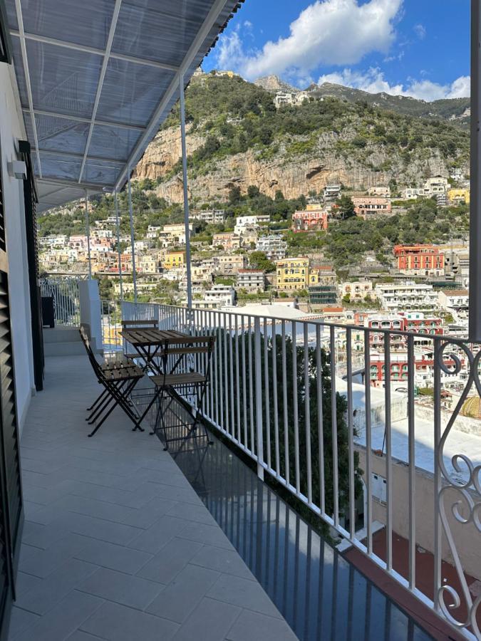 Queen View Apartment - No Kitchen Positano Bagian luar foto