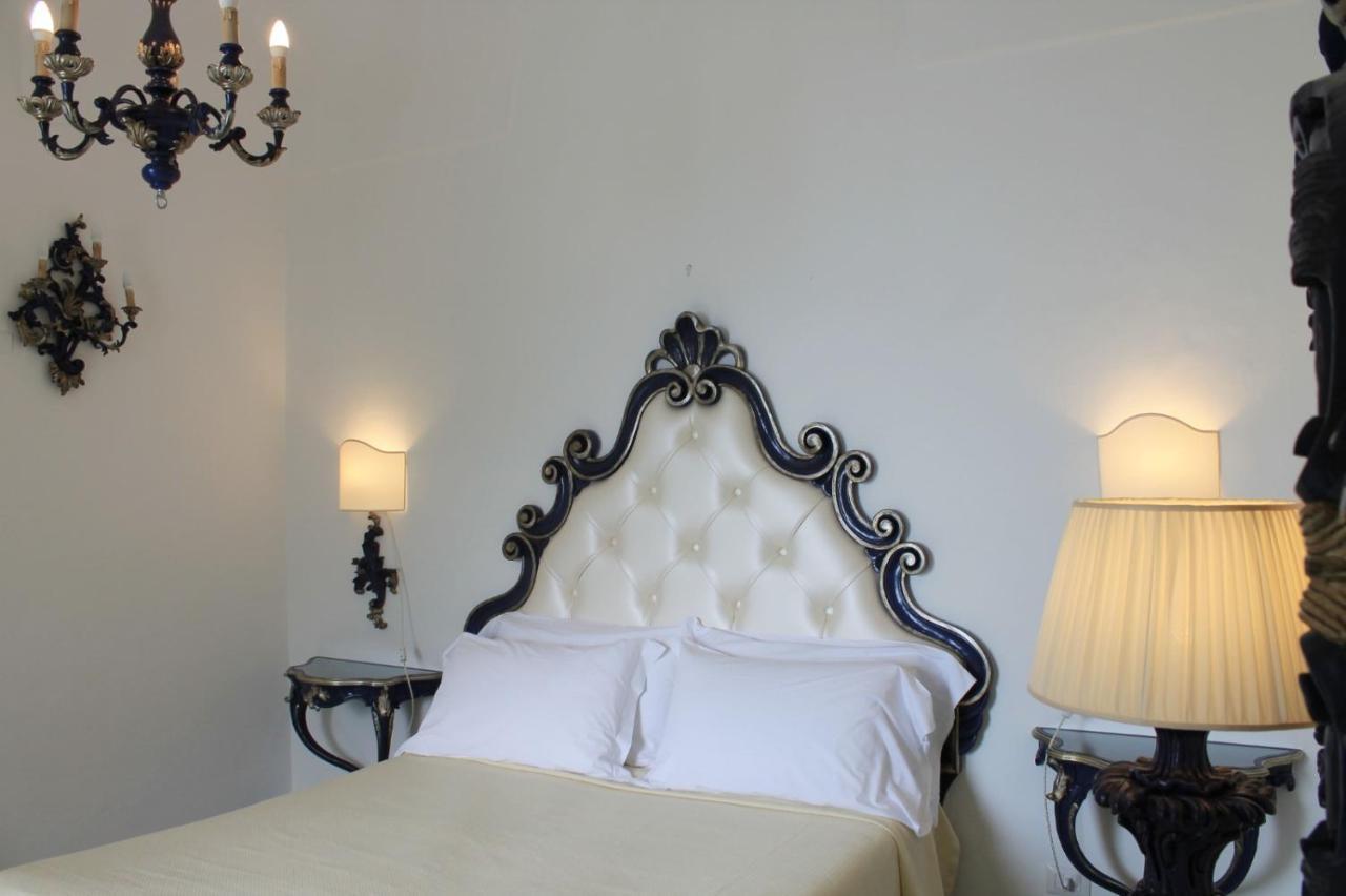 Queen View Apartment - No Kitchen Positano Bagian luar foto