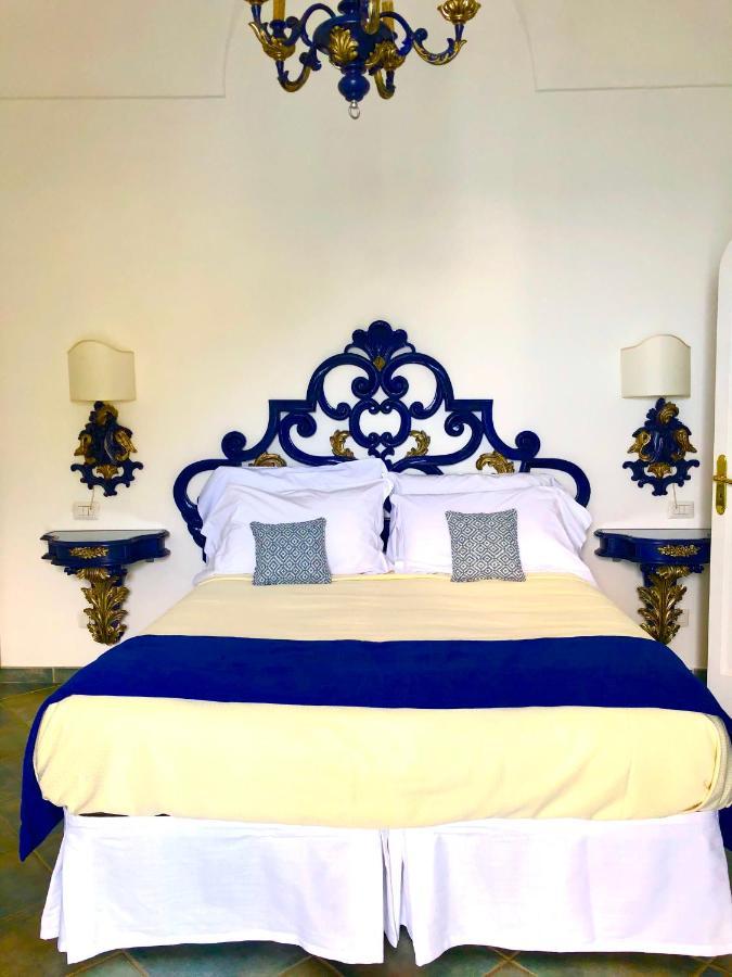 Queen View Apartment - No Kitchen Positano Bagian luar foto